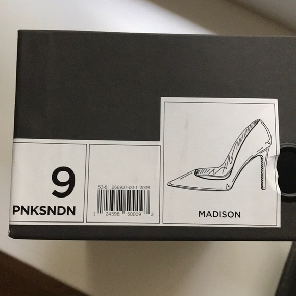 Banana Republic shoes - Picture 2 of 2